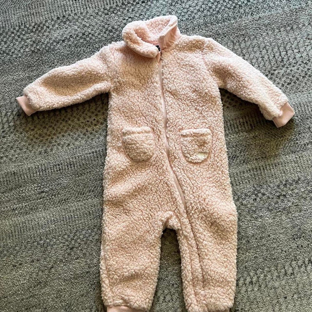 7 for all mankind pink fleece onesie hood snow warmth breathable 24th